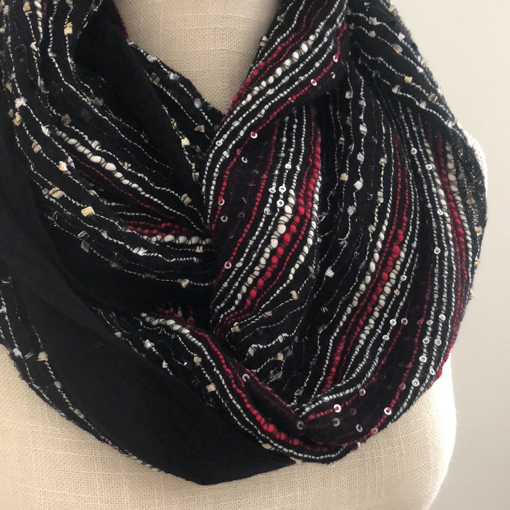 Infinity Scarf - Picture 5 of 6